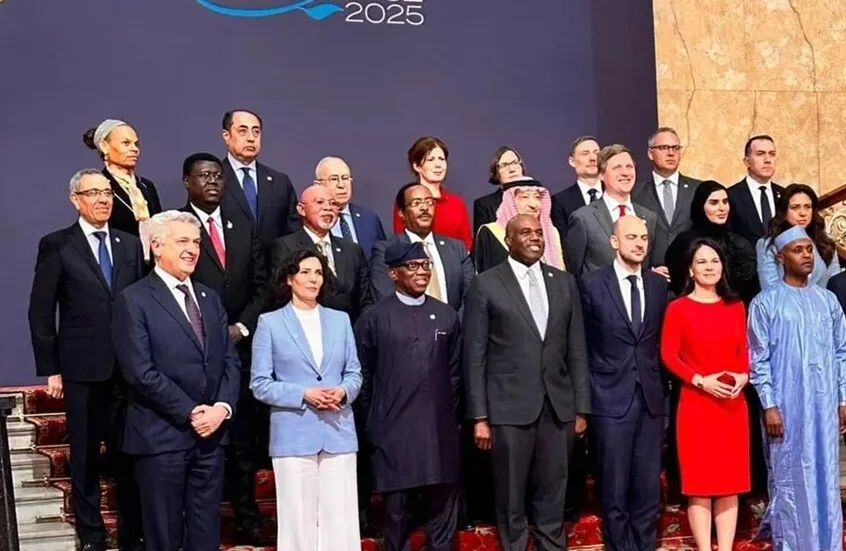 مؤتمر لندن 2025 : خلافات بين ثلاث دول عربية تعرقل إصدار بيان بشأن السودان خلافات بين ثلاث دول عربية تعرقل إصدار بيان بشأن السودان في مؤتمر لندن 2025