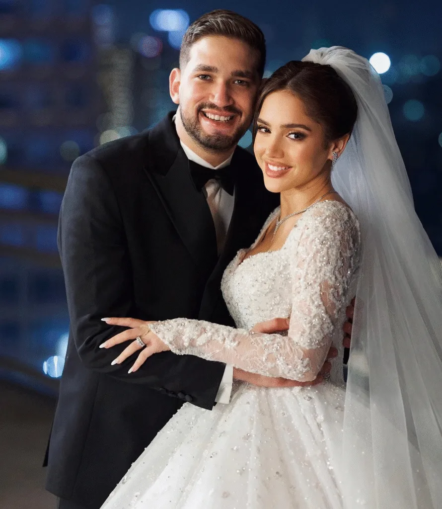 زفاف رنا رئيس يشعل مواقع التواصل.. تفاصيل الحفل الأنيق وخطيبها من خارج الوسط الفني زفاف رنا رئيس يشعل مواقع التواصل.. تفاصيل الحفل الأنيق وخطيبها من خارج الوسط الفني
