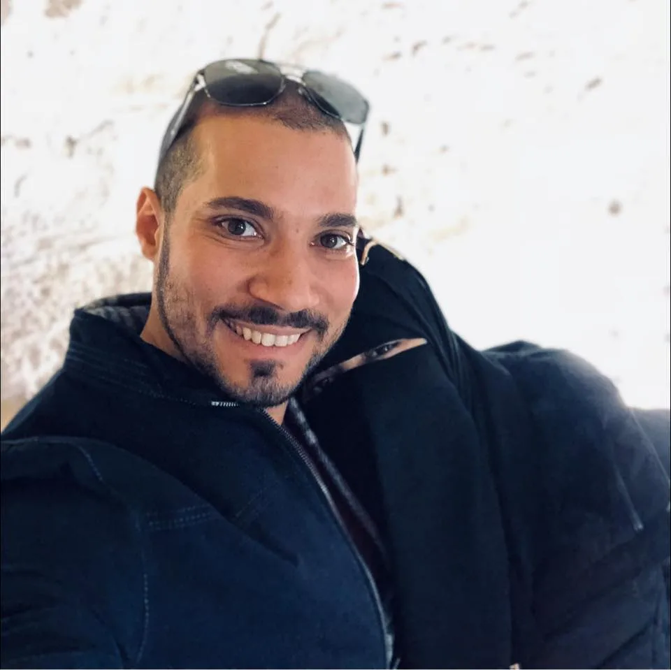 وفاة زوجة عبدالله رشدي: القصة التي كشفت الوجه الآخر للمستشفيات الخاصة وفاة زوجة عبدالله رشدي: القصة التي كشفت الوجه الآخر للمستشفيات الخاصة